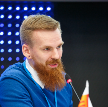 Олег Афанасьєв