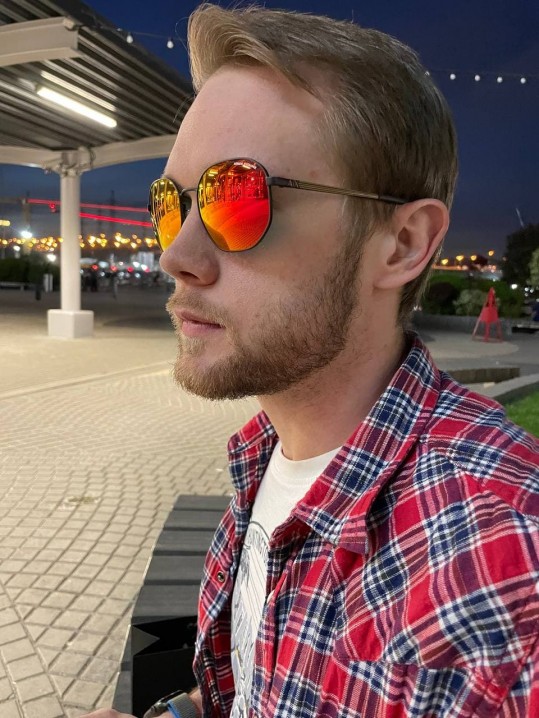 Сергей Серов