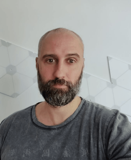 Александр Жуков