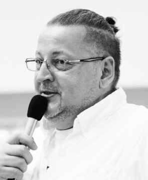 Андрей Кожанов