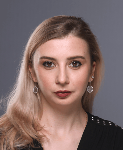 Олена Мельник