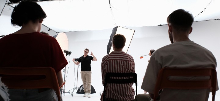 phone fa5175d1629b76ea7b0aff50f4dd5fb307c2aaf7 продюсер fashion съемок обучение