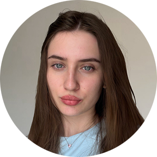 Алина Пикас